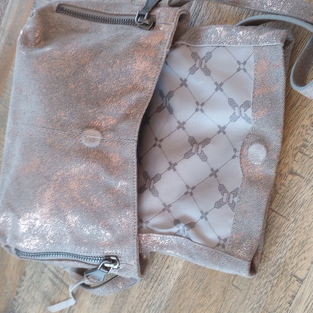 Aimee kestenberg - Picture 6 of 11